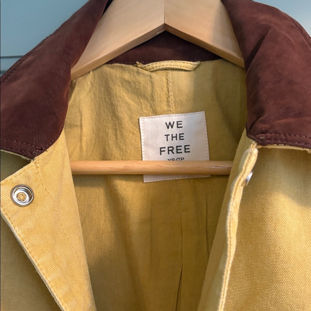 Free People We The Free Cropped Martha Yellow Jacket with Brown Collar size XS - Picture 5 of 7